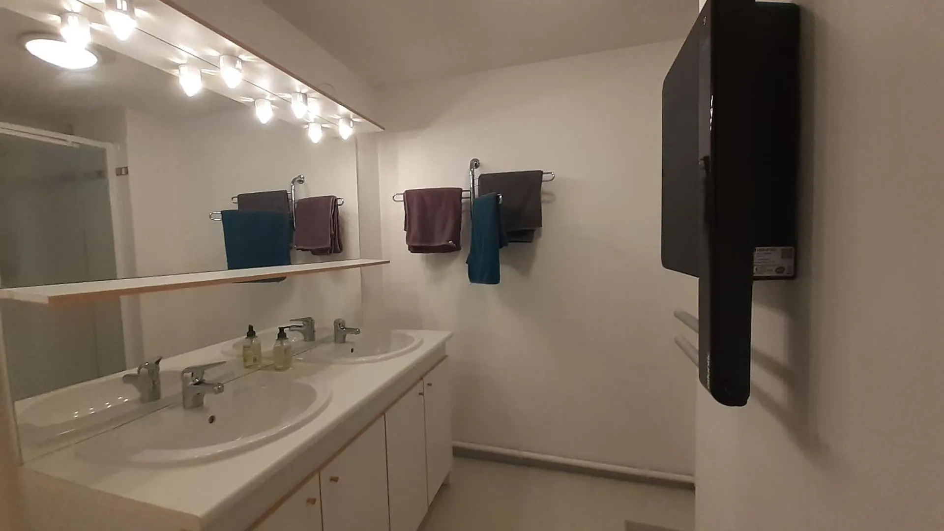 Joli Triplex 3 Etoiles, Avec Jardin Et Cheminee Apartamento Génos França